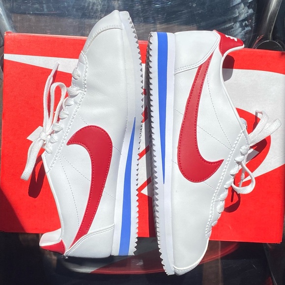 Nike Shoes - Nike Classic Cortez